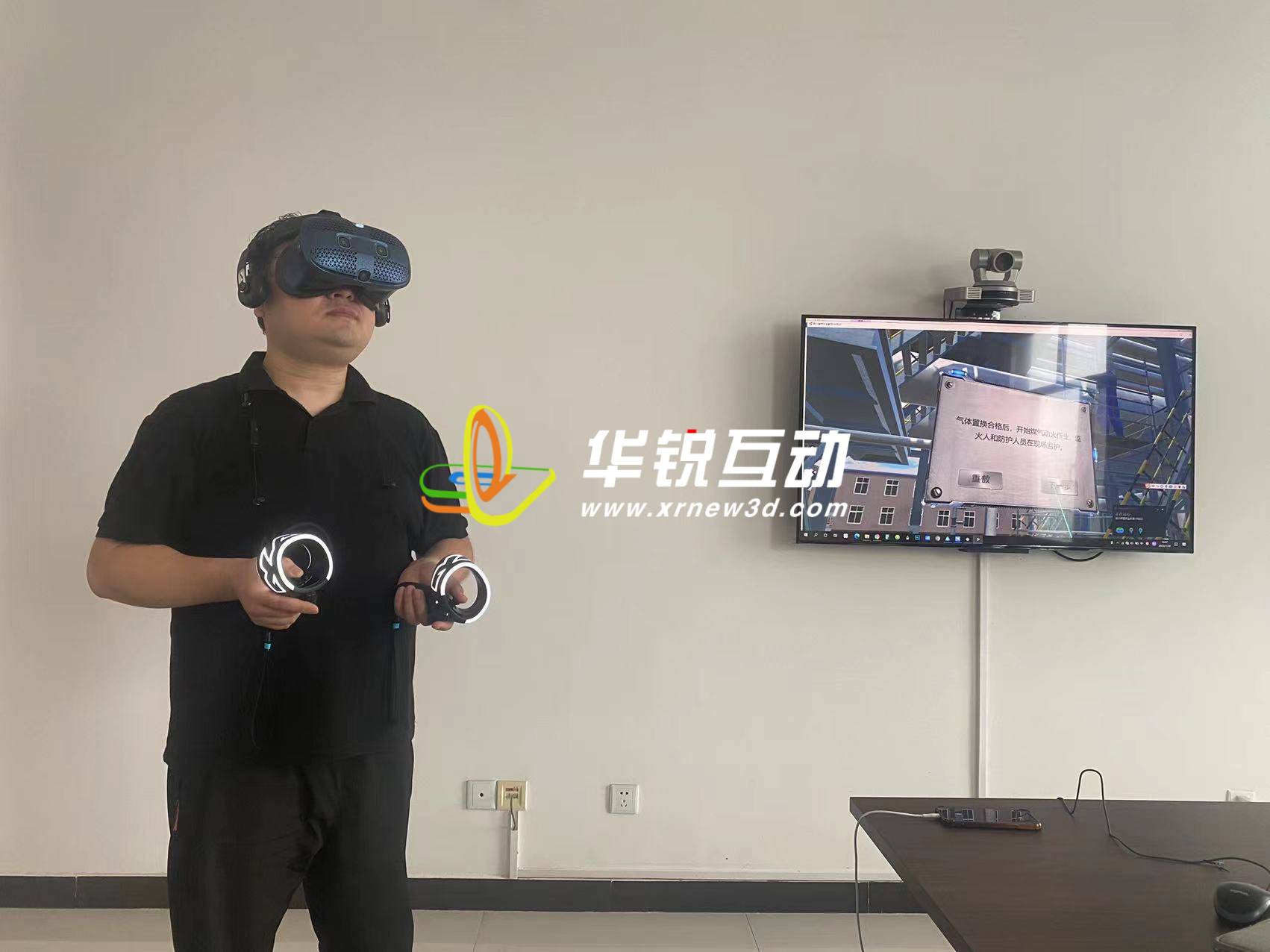 华锐视点受邀拜访某油田公司，开展虚拟现实业务交流与洽谈