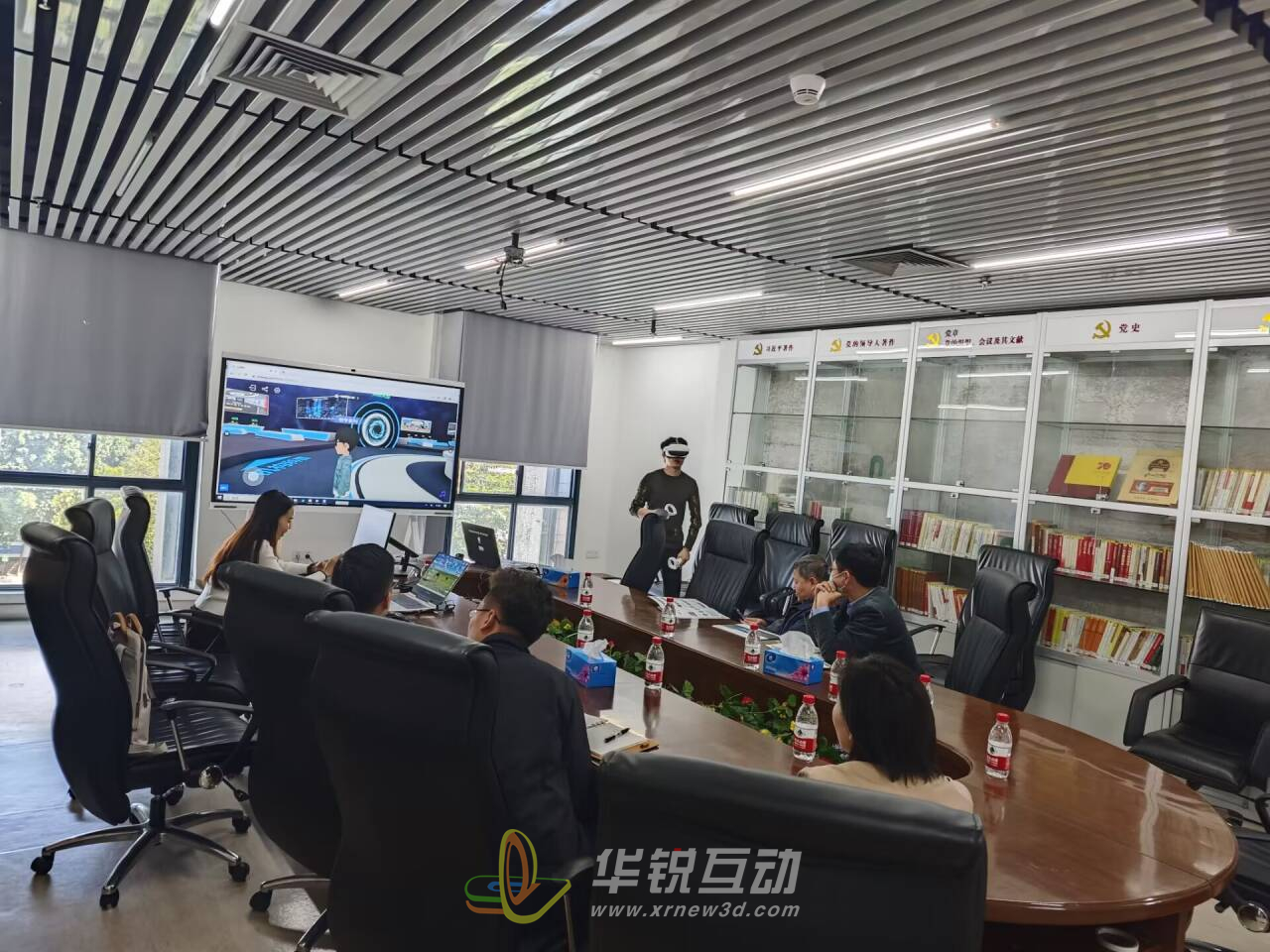 华锐视点拜访深圳大学洽谈合作发展意向